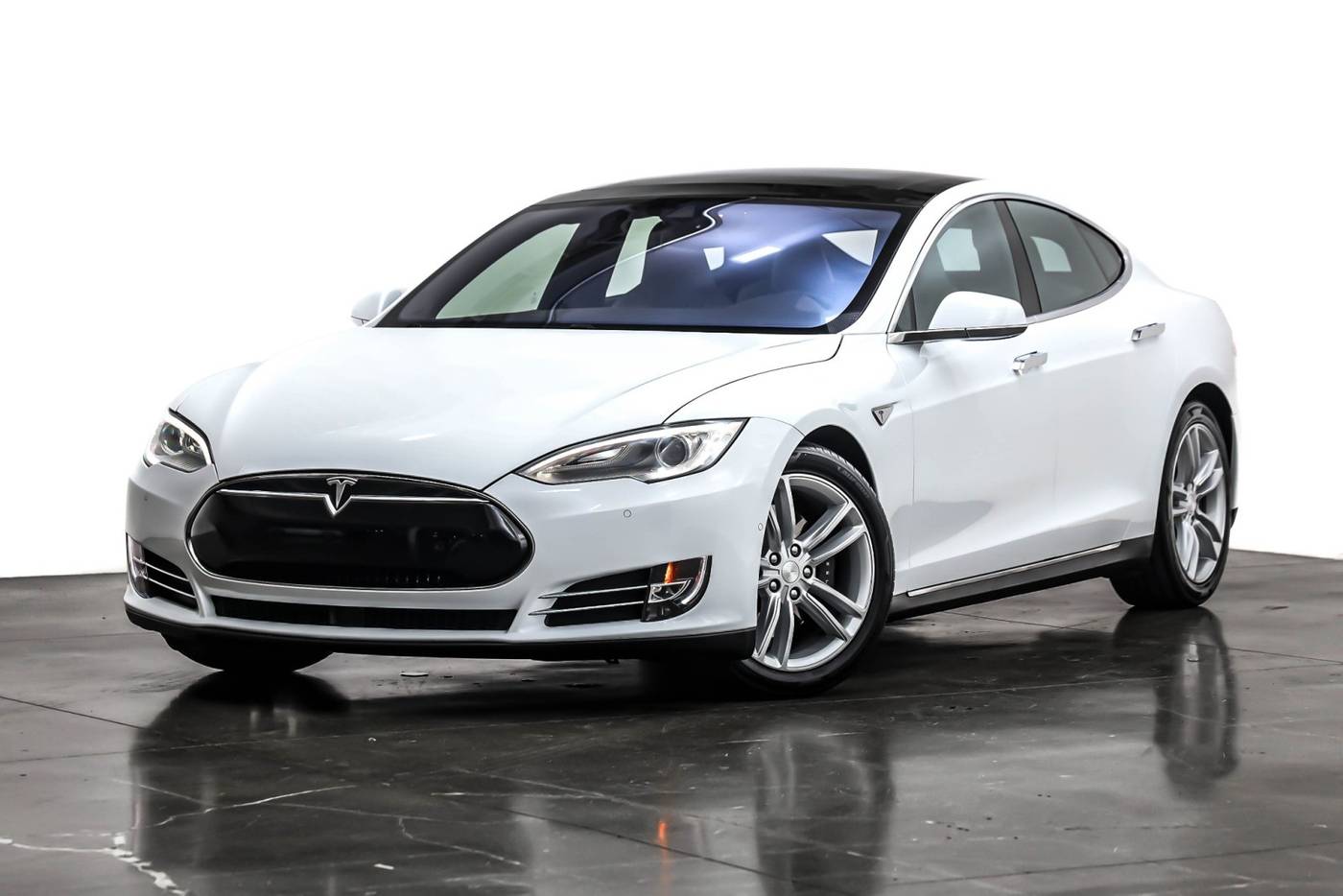 2015 Tesla Model S 70D — Hatchback — 94,192 mi — Costa Mesa, CA