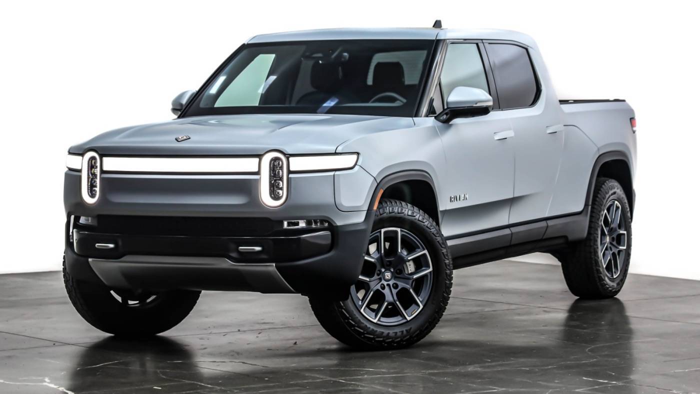 2024 Rivian R1T Adventure