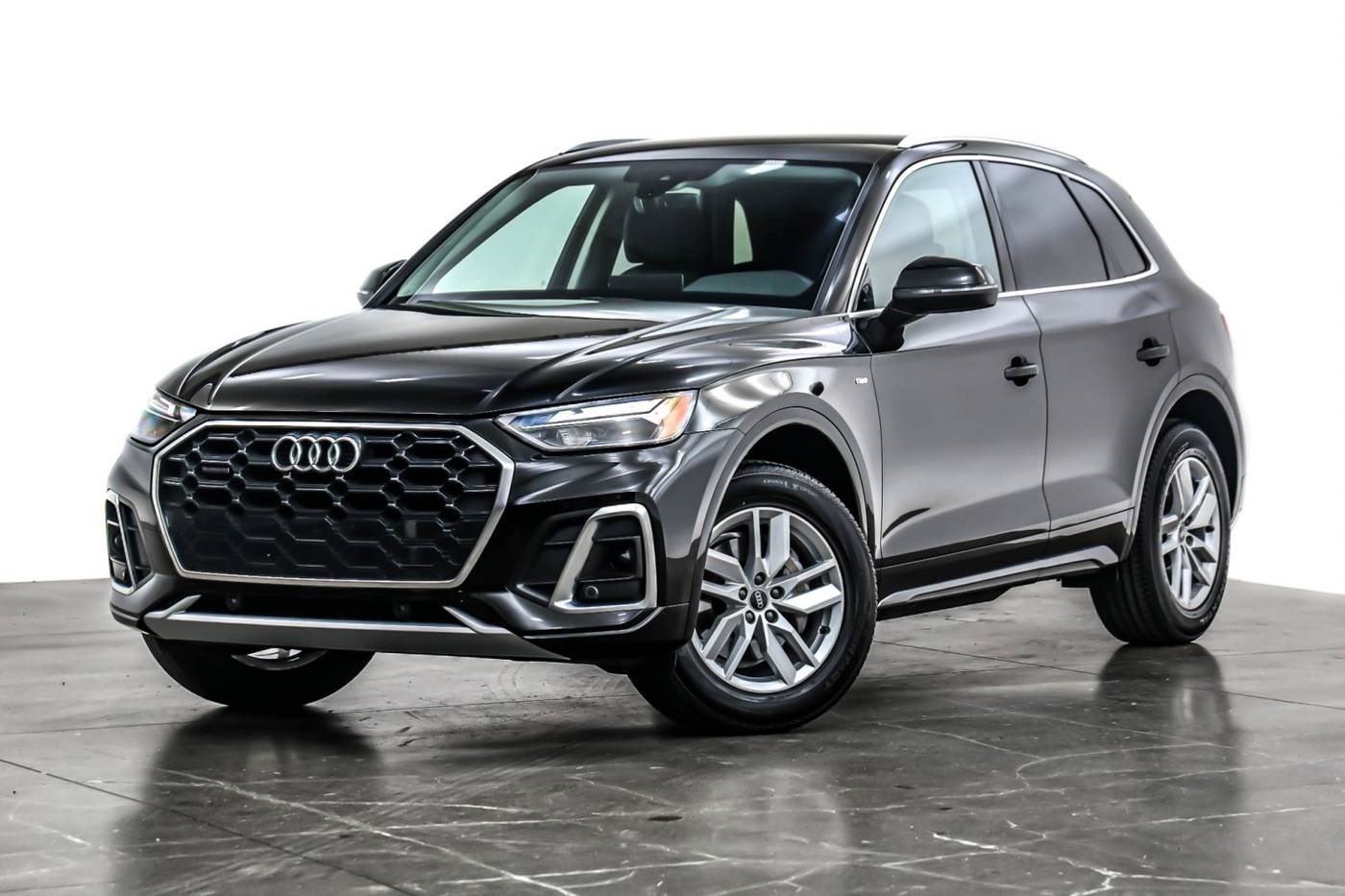 2022 Audi Q5 Premium — SUV — 26,120 mi — Costa Mesa, CA