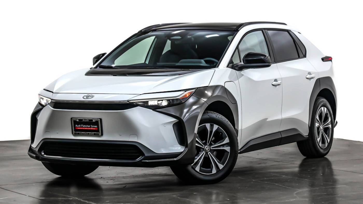 2023 Toyota bZ4X XLE — SUV — 15,874 mi — Costa Mesa, CA