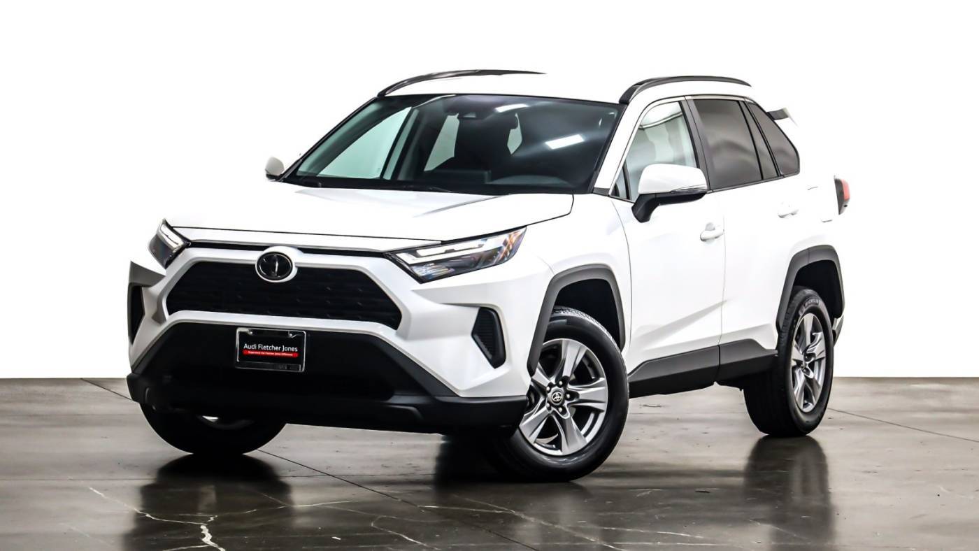 2024 Toyota RAV4 XLE — SUV — 21,628 mi — Costa Mesa, CA