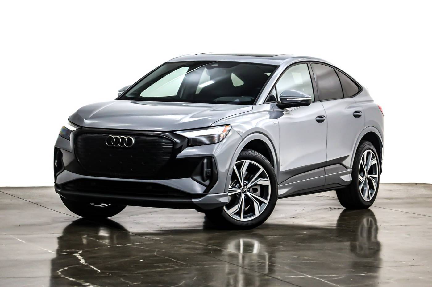 2024 Audi Q4 e-tron Premium Plus — SUV — 17,383 mi — Costa Mesa, CA