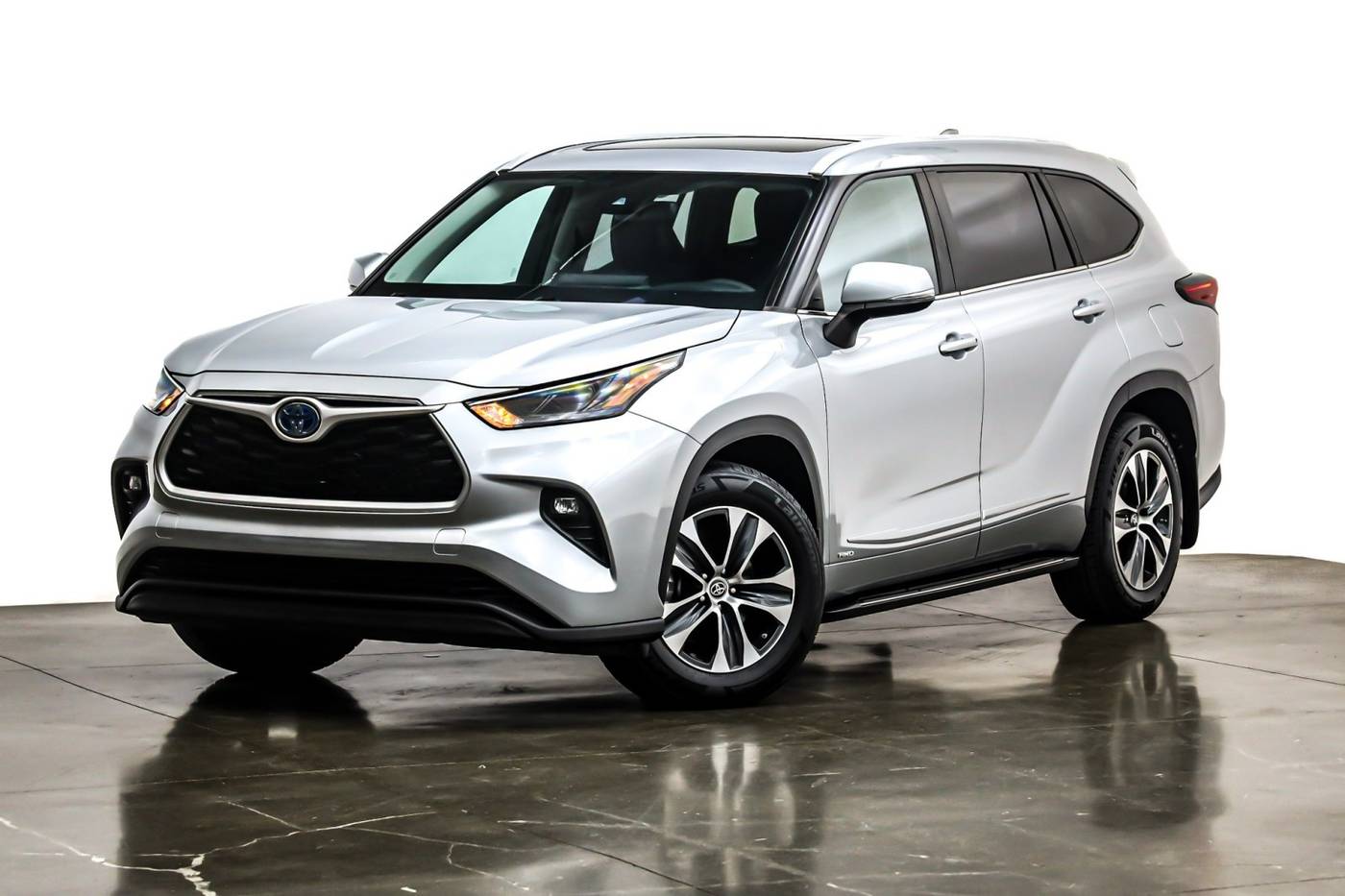2023 Toyota Highlander Hybrid XLE — SUV — 40,290 mi — Costa Mesa, CA