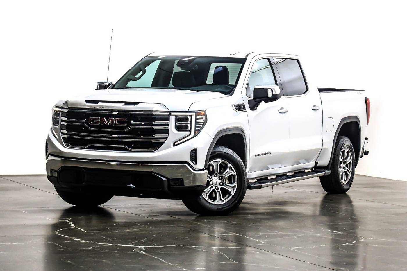 2022 GMC Sierra 1500 SLT — Pickup Truck — 33,135 mi — Costa Mesa, CA
