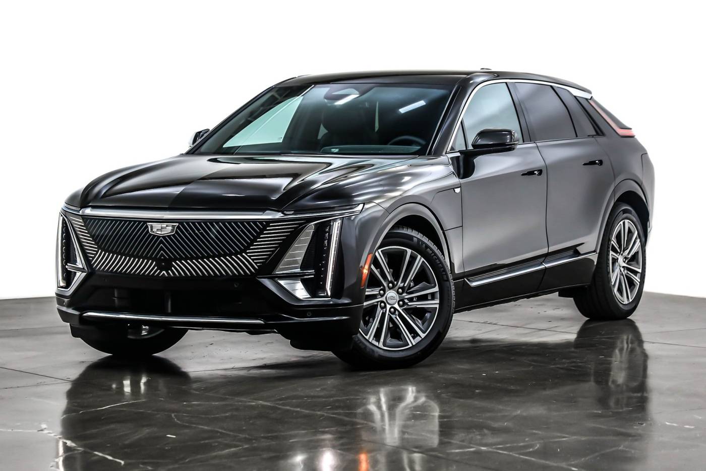 2024 Cadillac LYRIQ Luxury — SUV — 7,365 mi — Costa Mesa, CA