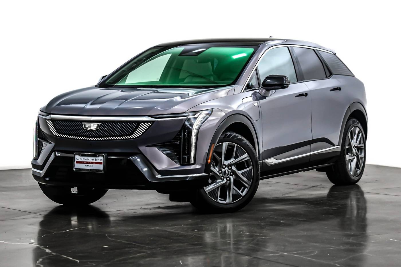 2025 Cadillac OPTIQ Luxury 1 — SUV — 2,730 mi — Costa Mesa, CA