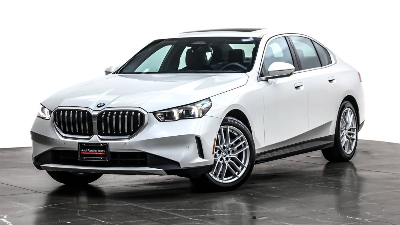2024 BMW 5 Series 530i