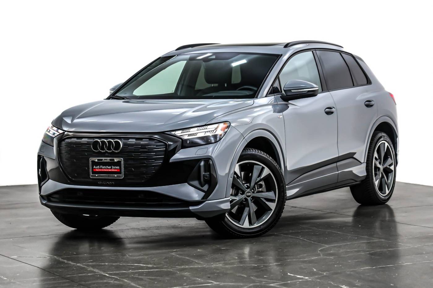 2024 Audi Q4 e-tron Prestige — SUV — 18,435 mi — Costa Mesa, CA