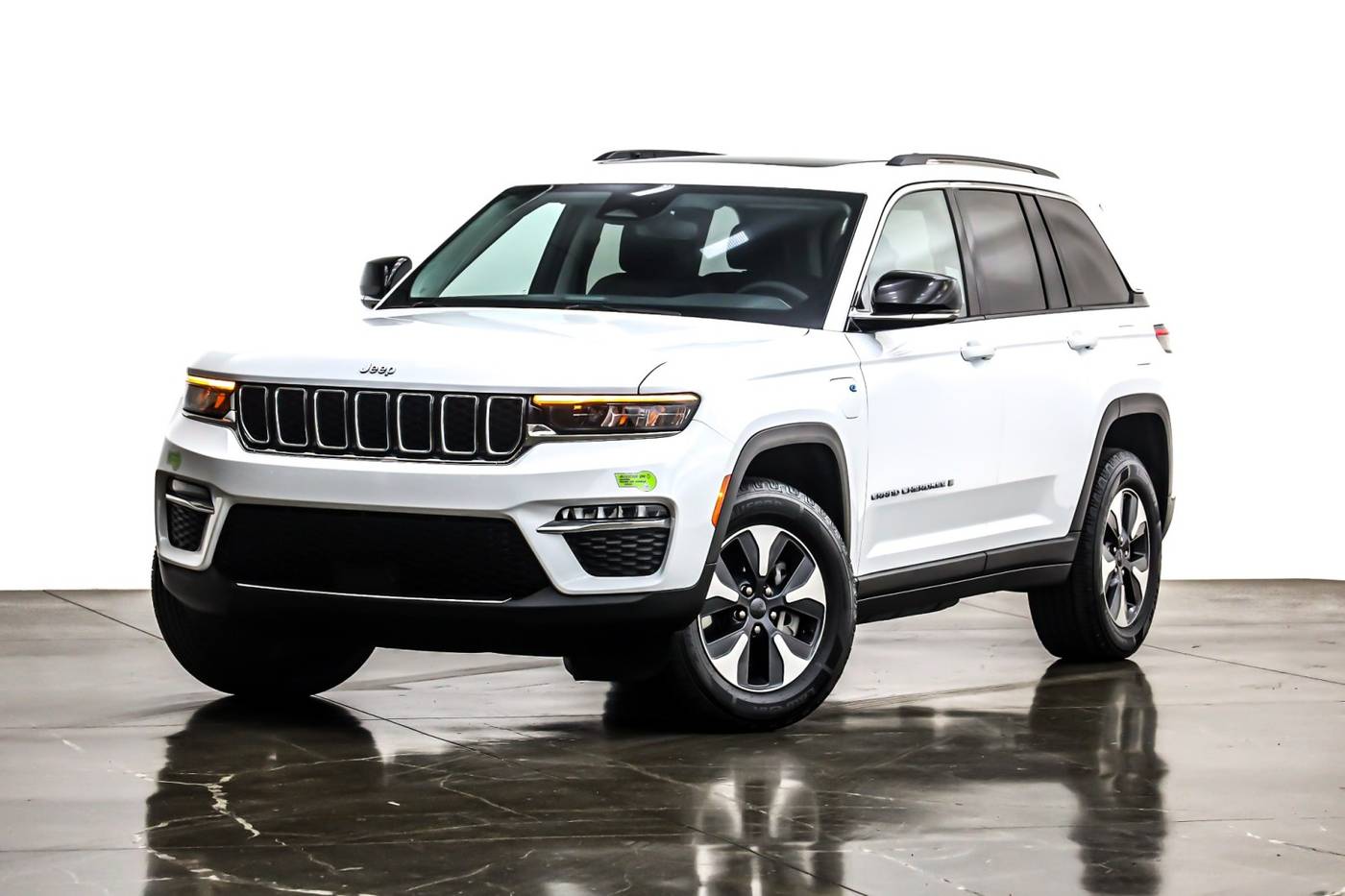 2022 Jeep Grand Cherokee 4xe — SUV — 23,266 mi — Costa Mesa, CA