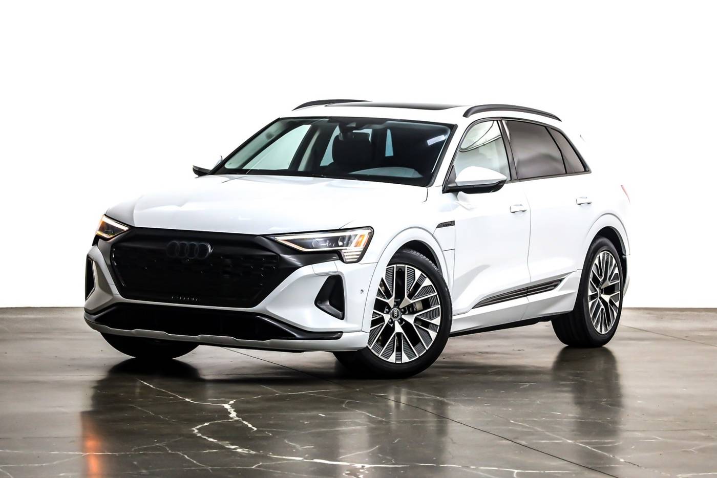 2024 Audi Q8 e-tron Premium Plus — SUV — 33,709 mi — Costa Mesa, CA