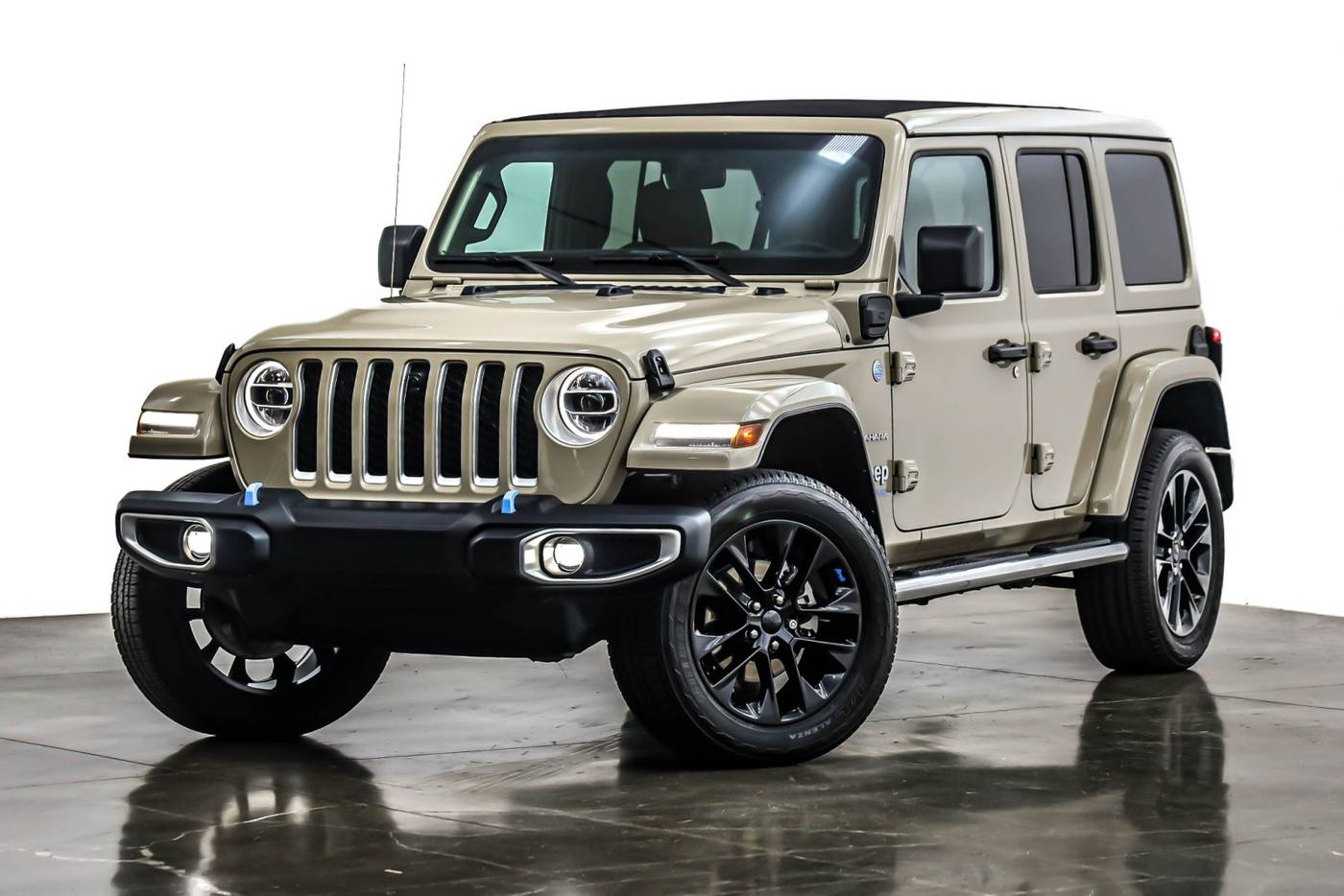 2022 Jeep Wrangler Sahara 4xe — SUV — 16,572 mi — Costa Mesa, CA