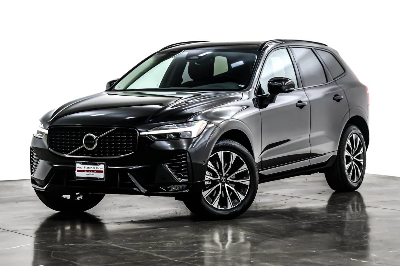 2025 Volvo XC60 Plus — SUV — 12,197 mi — Costa Mesa, CA