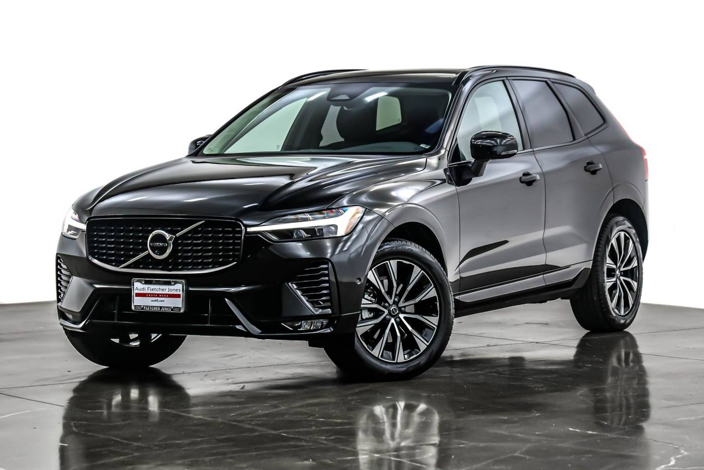 2025 Volvo XC60 Plus — SUV — 12,296 mi — Costa Mesa, CA