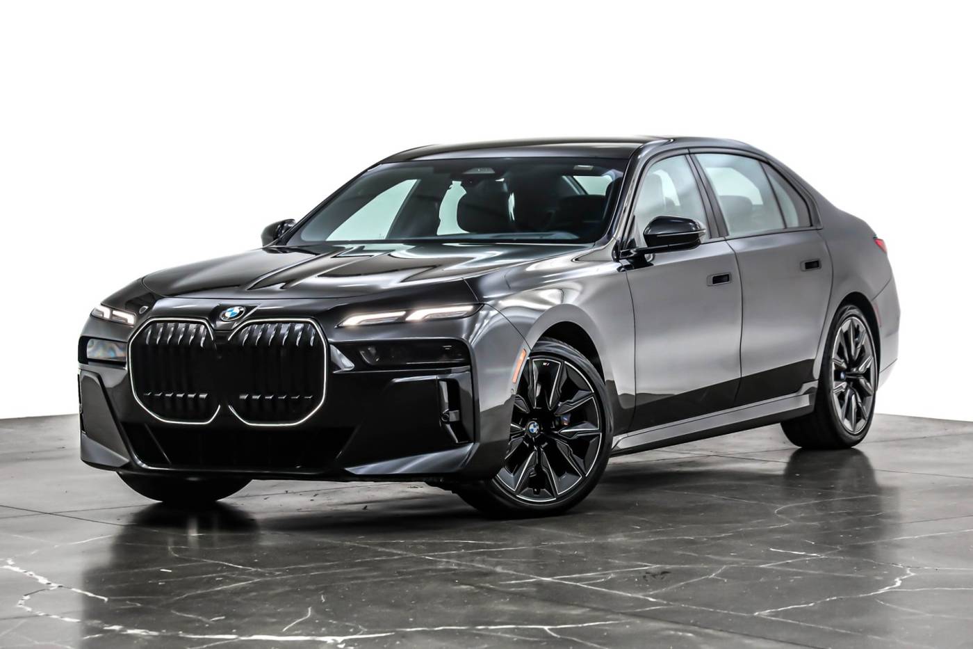 2024 BMW 7 Series 740i — Sedan — 14,086 mi — Costa Mesa, CA