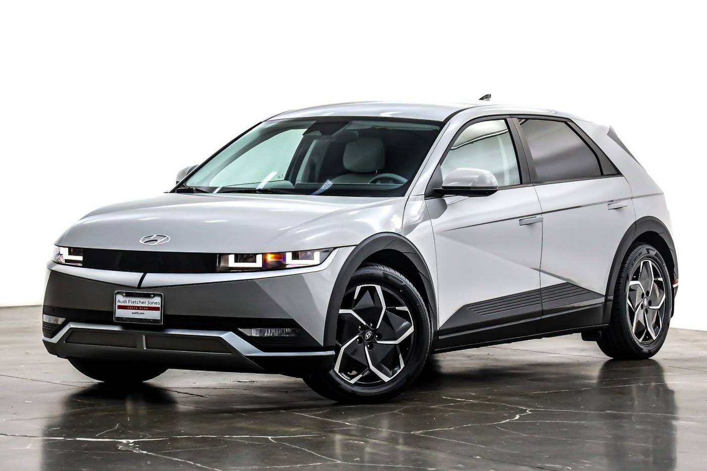 2023 Hyundai IONIQ 5 SEL — SUV — 24,764 mi — Costa Mesa, CA