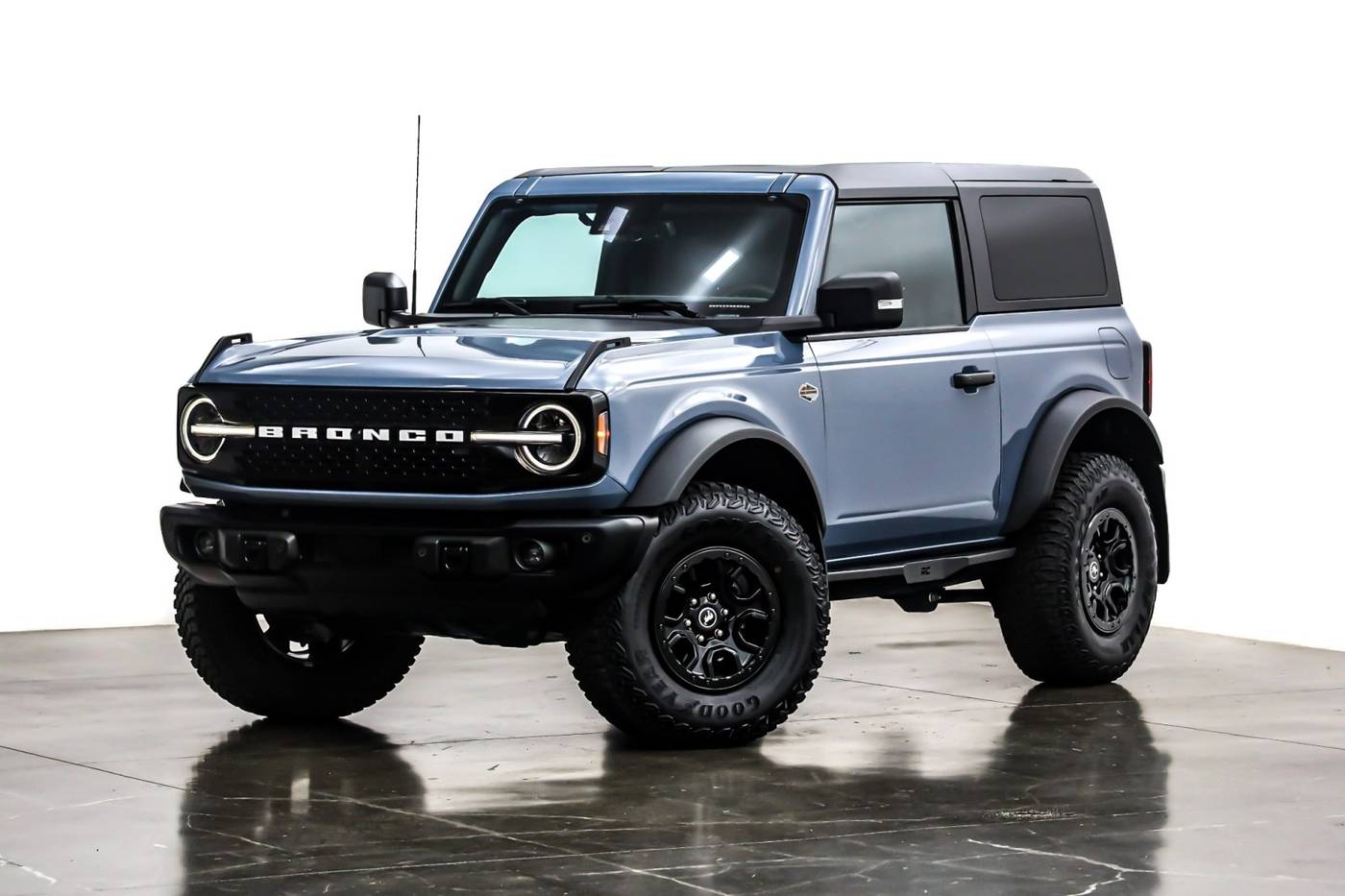 2023 Ford Bronco Wildtrak — SUV — 15,075 mi — Costa Mesa, CA