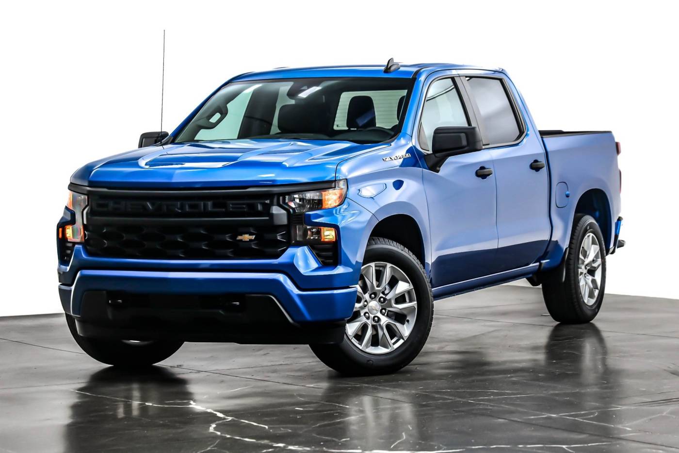 2024 Chevrolet Silverado 1500 Custom — Pickup Truck — 11,711 mi — Costa Mesa, CA