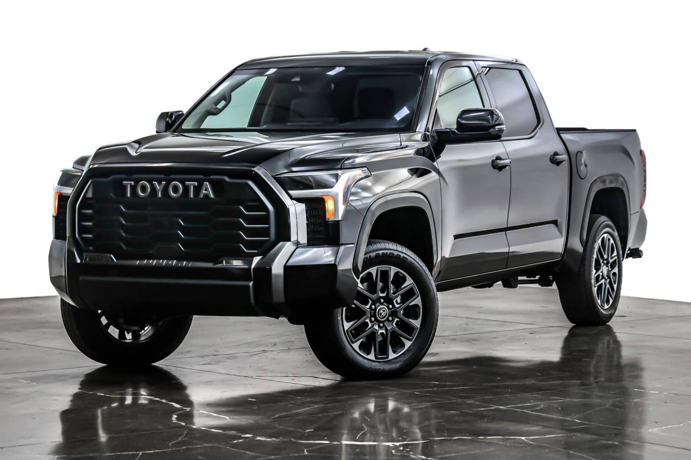 2023 Toyota Tundra Limited — Pickup Truck — 46,140 mi — Costa Mesa, CA