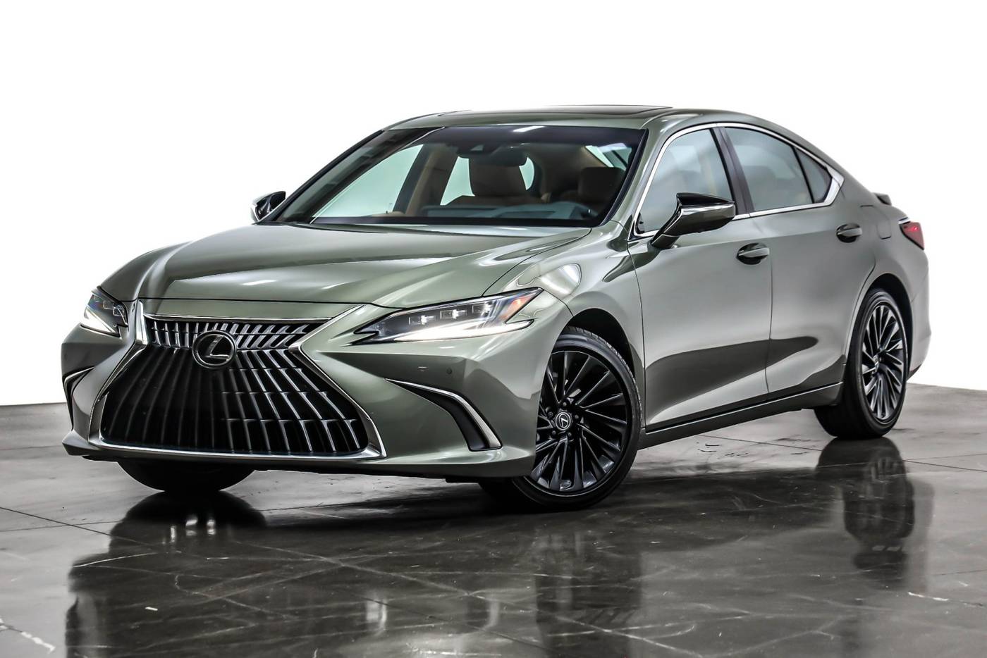 2025 Lexus ES ES 300h Luxury — Sedan — 1,494 mi — Costa Mesa, CA