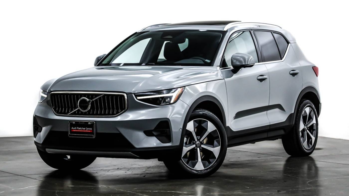 2024 Volvo XC40 Plus — SUV — 10,886 mi — Costa Mesa, CA