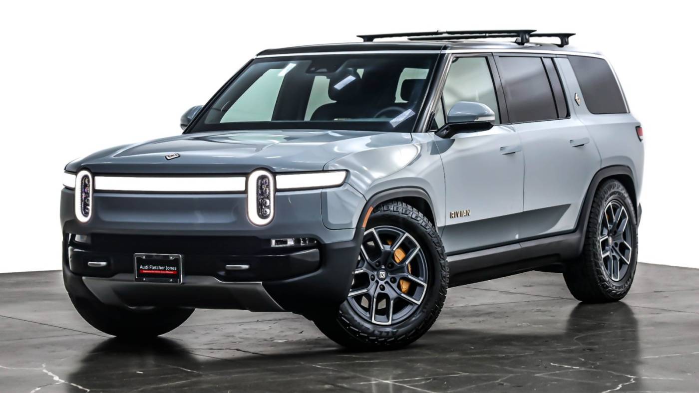 2024 Rivian R1S Adventure — SUV — 5,555 mi — Costa Mesa, CA
