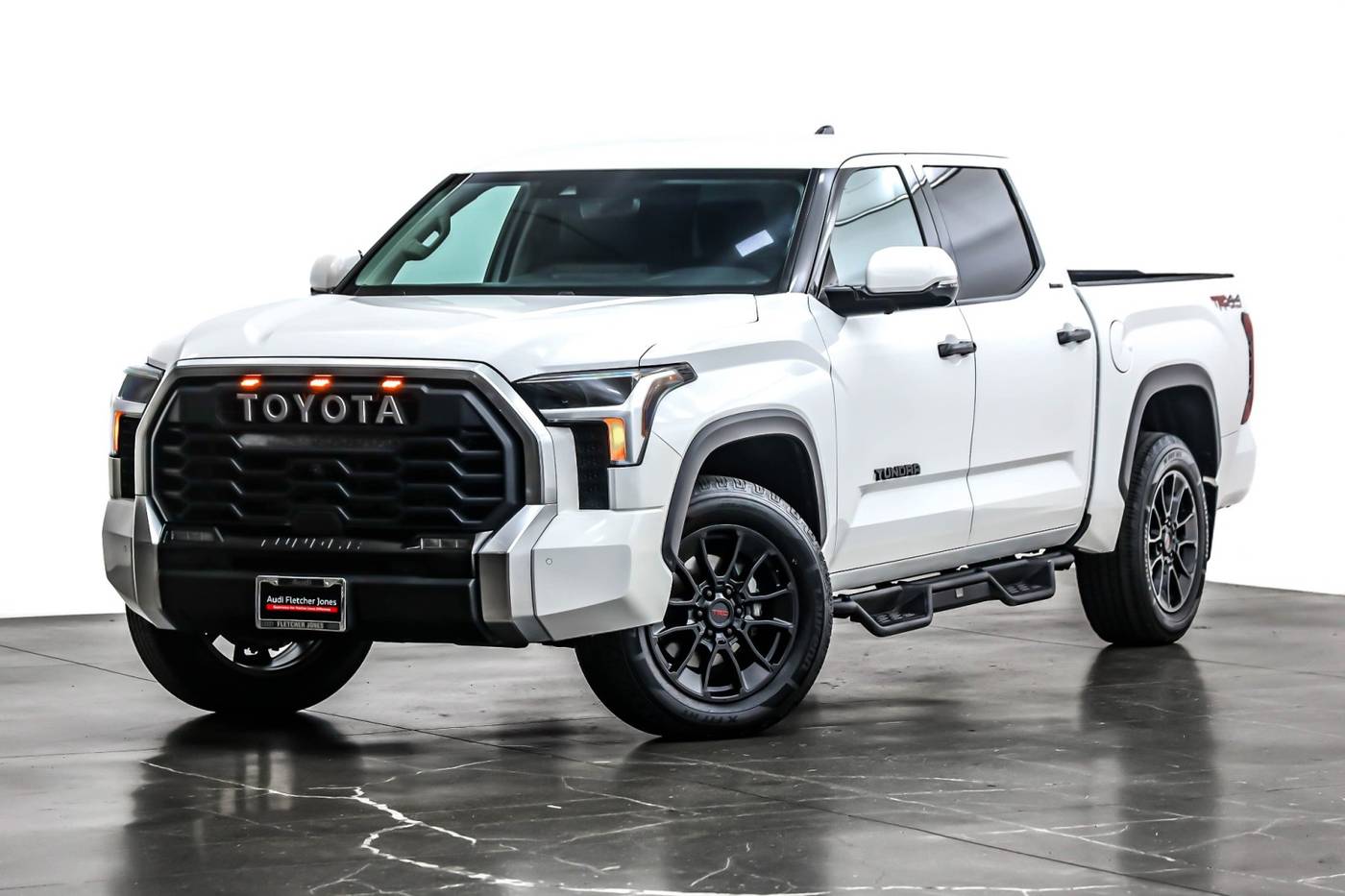 2023 Toyota Tundra Limited — Pickup Truck — 15,627 mi — Costa Mesa, CA