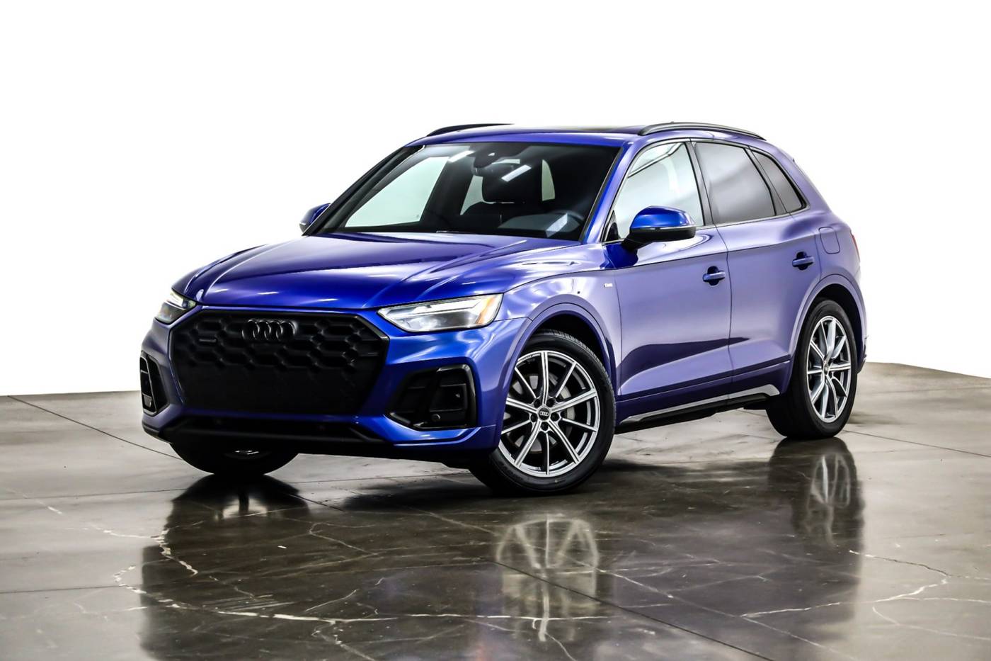 2022 Audi Q5 Plug-In Hybrid e Premium Plus — SUV — 33,804 mi — Costa Mesa, CA