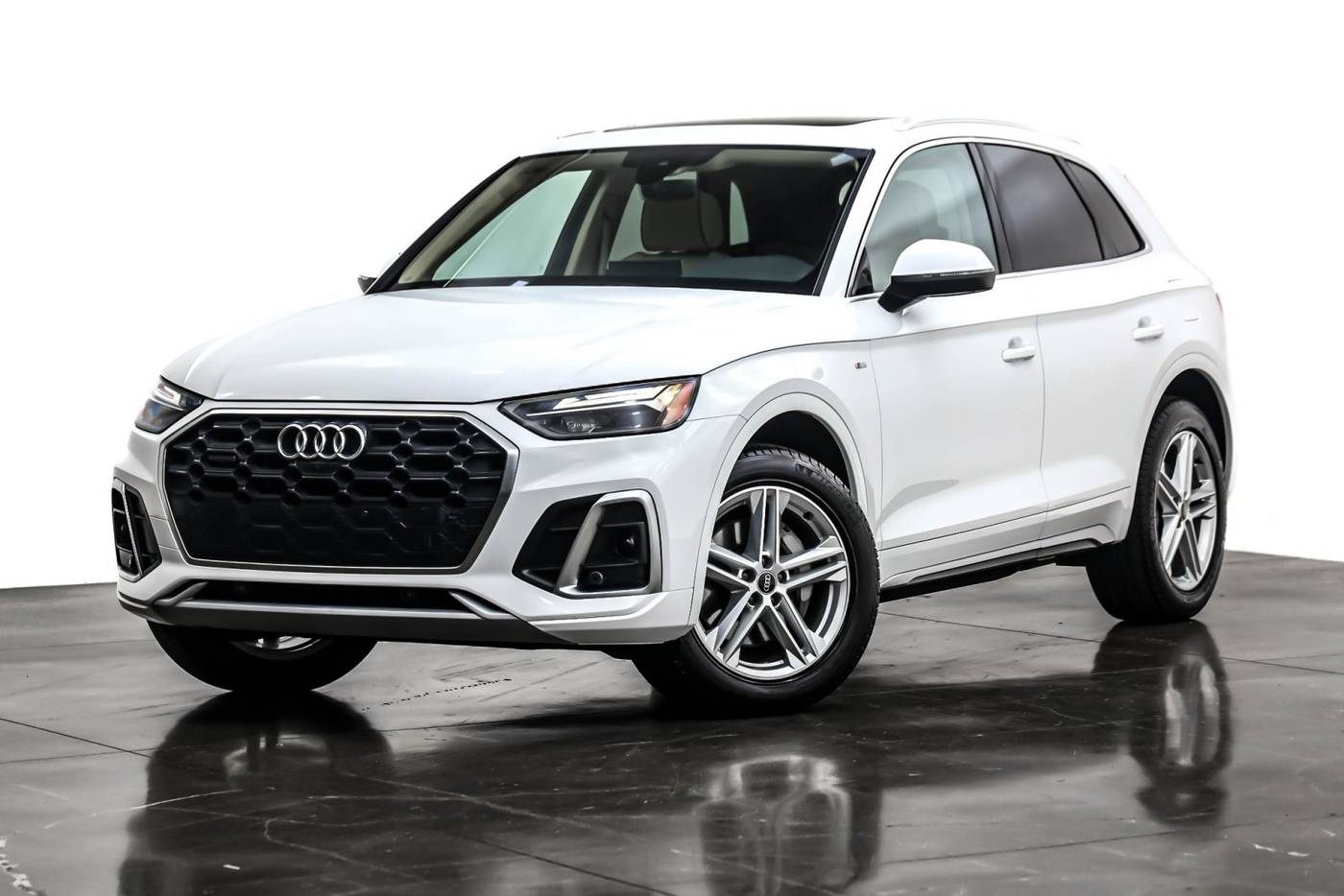 2022 Audi Q5 Plug-In Hybrid e Premium Plus — SUV — 31,250 mi — Costa Mesa, CA