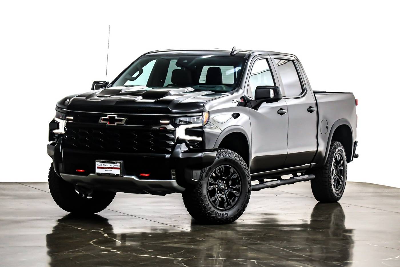2023 Chevrolet Silverado 1500 ZR2 — Pickup Truck — 14,637 mi — Costa Mesa, CA