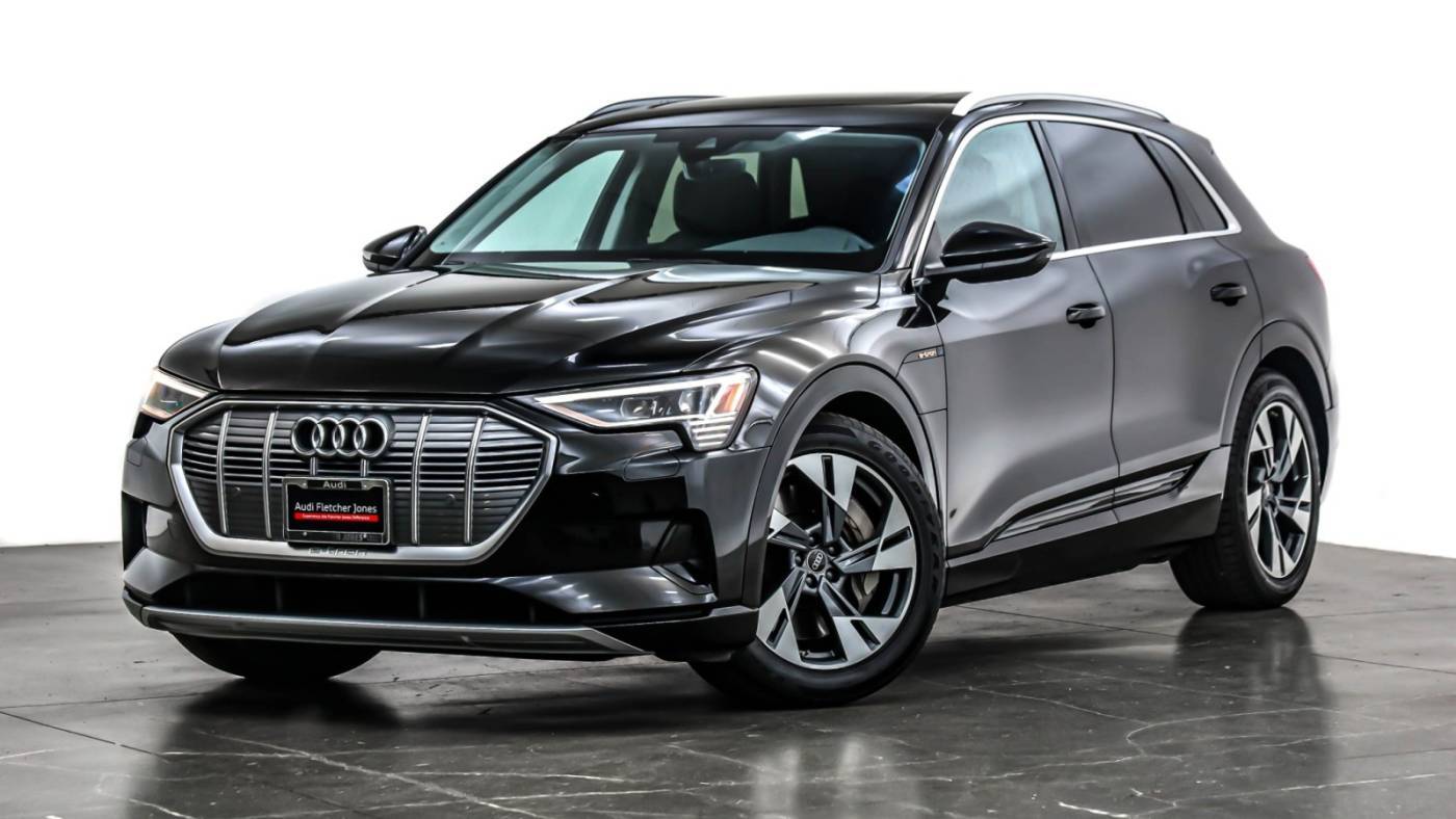 2022 Audi e-tron quattro Premium