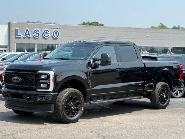 2025 Ford Super Duty F-350 XLT — Pickup Truck — 1,337 mi — Fenton, MI