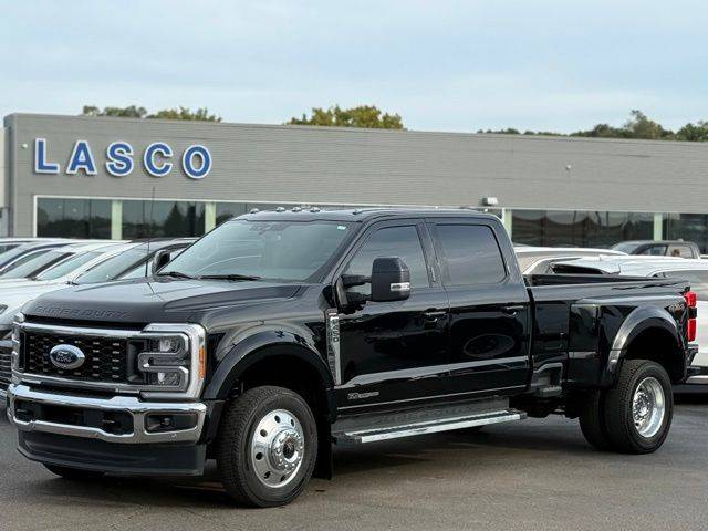 2023 Ford Super Duty F-450 LARIAT — Pickup Truck — 11,692 mi — Fenton, MI