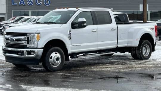 2017 Ford Super Duty F-350 XLT — Pickup Truck — 101,552 mi — Fenton, MI