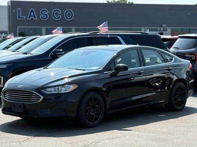 2019 Ford Fusion SE — Sedan — 95,419 mi — Fenton, MI