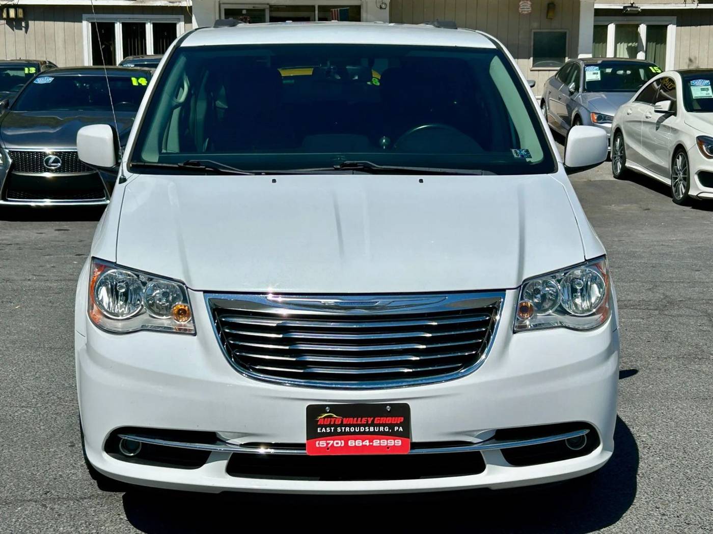 2016 Chrysler Town & Country Touring — Minivan — 104,746 mi — East Stroudsburg, PA