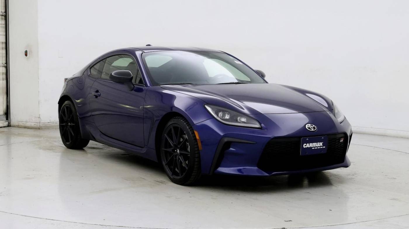 2023 Toyota GR86 Premium — Coupe — 17,412 mi — Manchester, NH