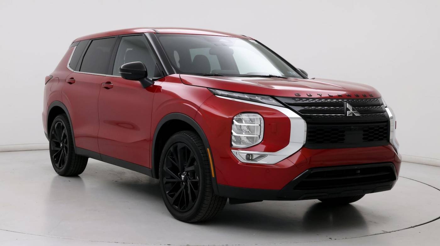 2023 Mitsubishi Outlander SE Black Edition — SUV — 10,631 mi — Manchester, NH