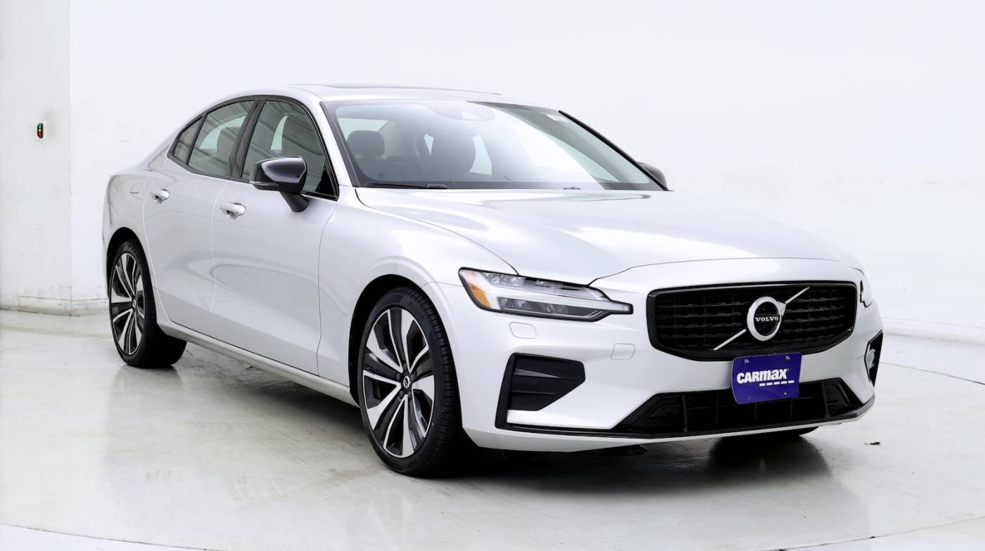 2022 Volvo S60 Momentum — Sedan — 6,903 mi — Manchester, NH