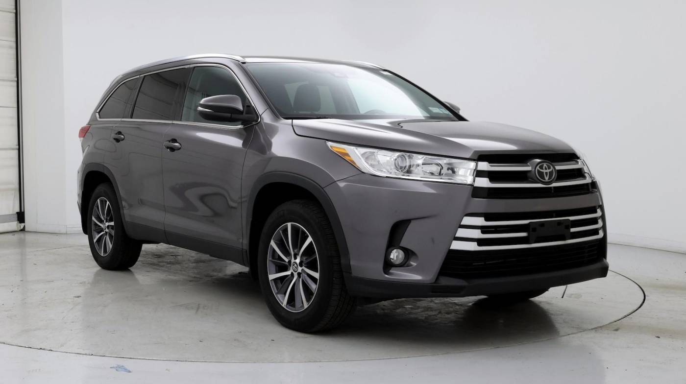 2019 Toyota Highlander XLE — SUV — 21,777 mi — Manchester, NH