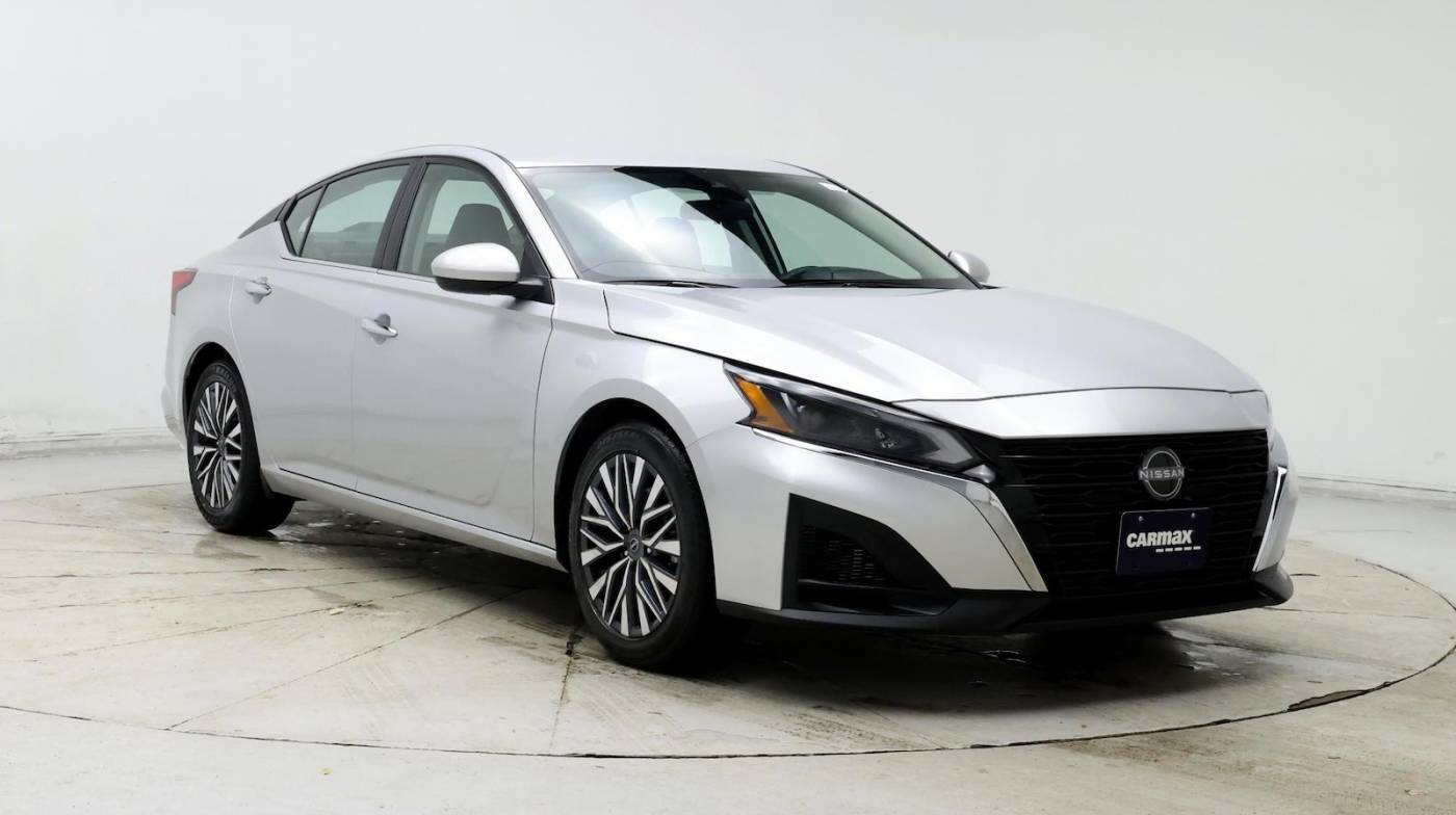 2023 Nissan Altima SV — Sedan — 36,670 mi — Golden, CO