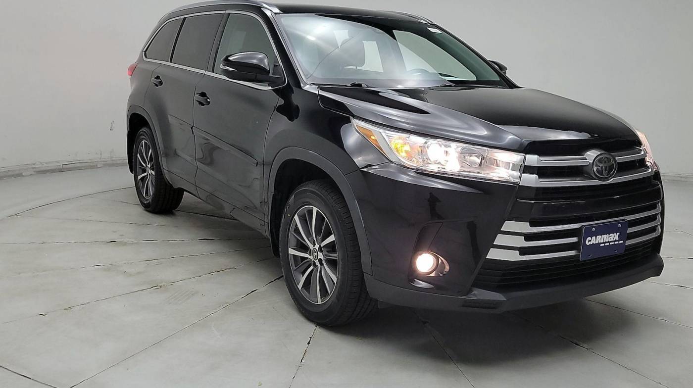 2017 Toyota Highlander XLE — SUV — 67,657 mi — Golden, CO