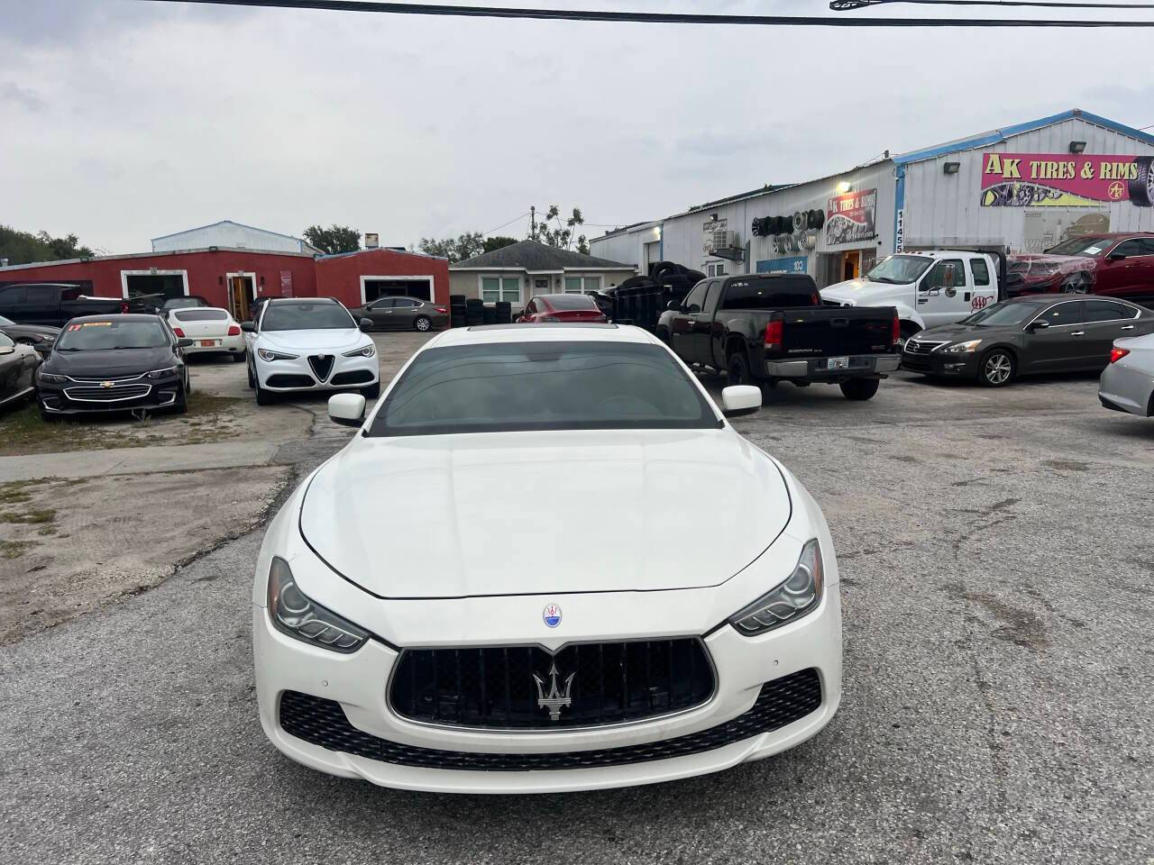 2015 Maserati Ghibli Base