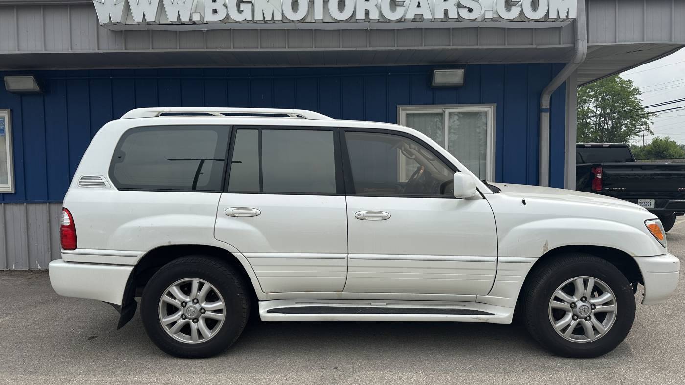 2003 Lexus LX 470 Base