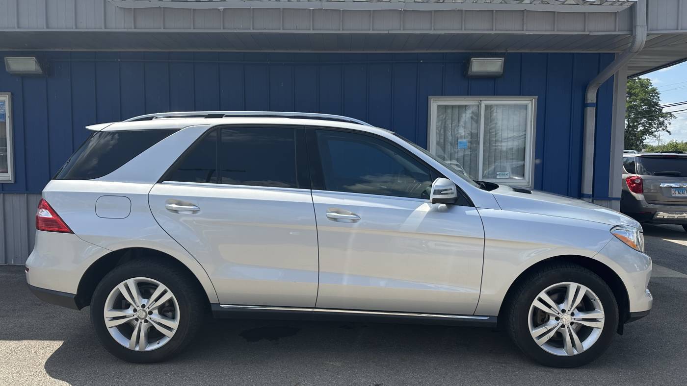 2015 Mercedes-Benz M-Class ML 350 — SUV — 136,881 mi — Naperville, IL