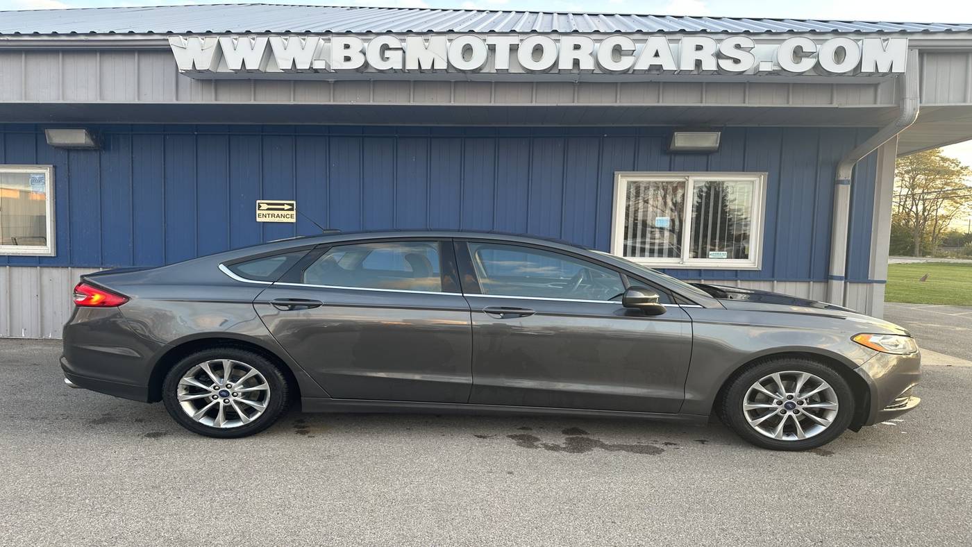 2017 Ford Fusion SE — Sedan — 95,046 mi — Naperville, IL