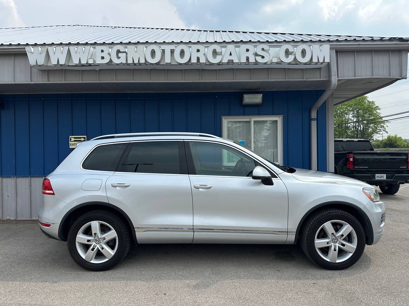 2012 Volkswagen Touareg VR6 Lux — SUV — 132,104 mi — Naperville, IL