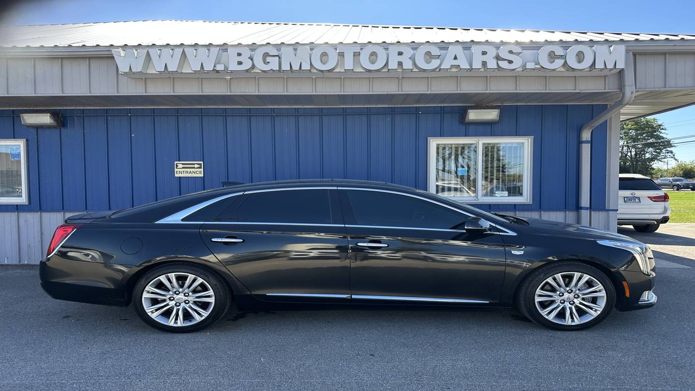 2019 Cadillac XTS Luxury — Sedan — 190,983 mi — Naperville, IL