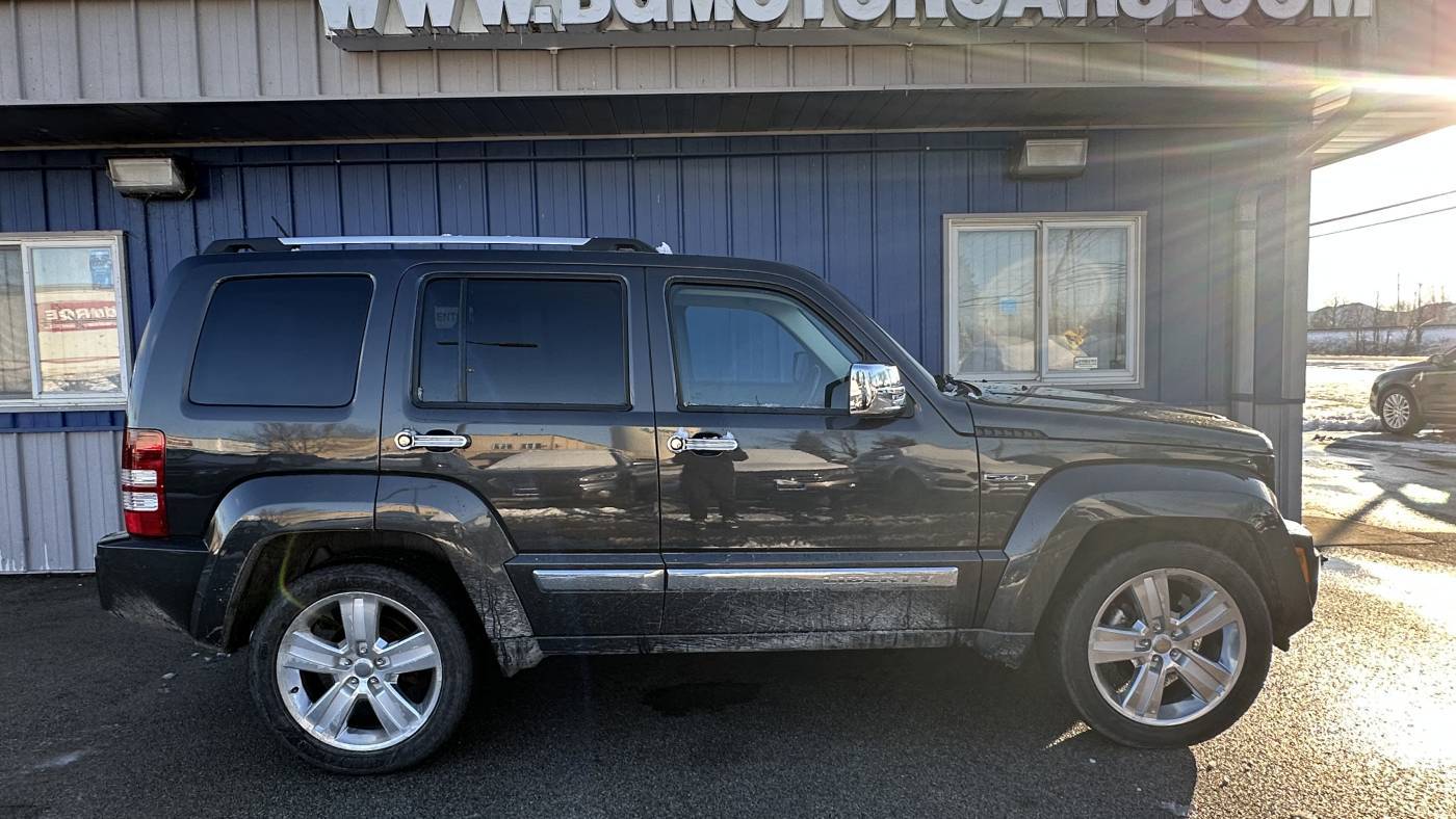 2011 Jeep Liberty Sport Jet — SUV — 162,182 mi — Naperville, IL
