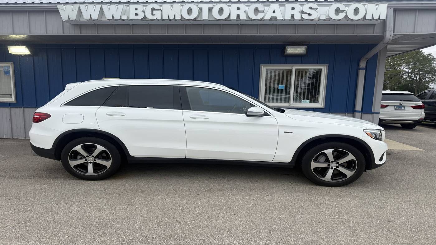 2016 Mercedes-Benz GLC GLC 300 — SUV — 111,314 mi — Naperville, IL