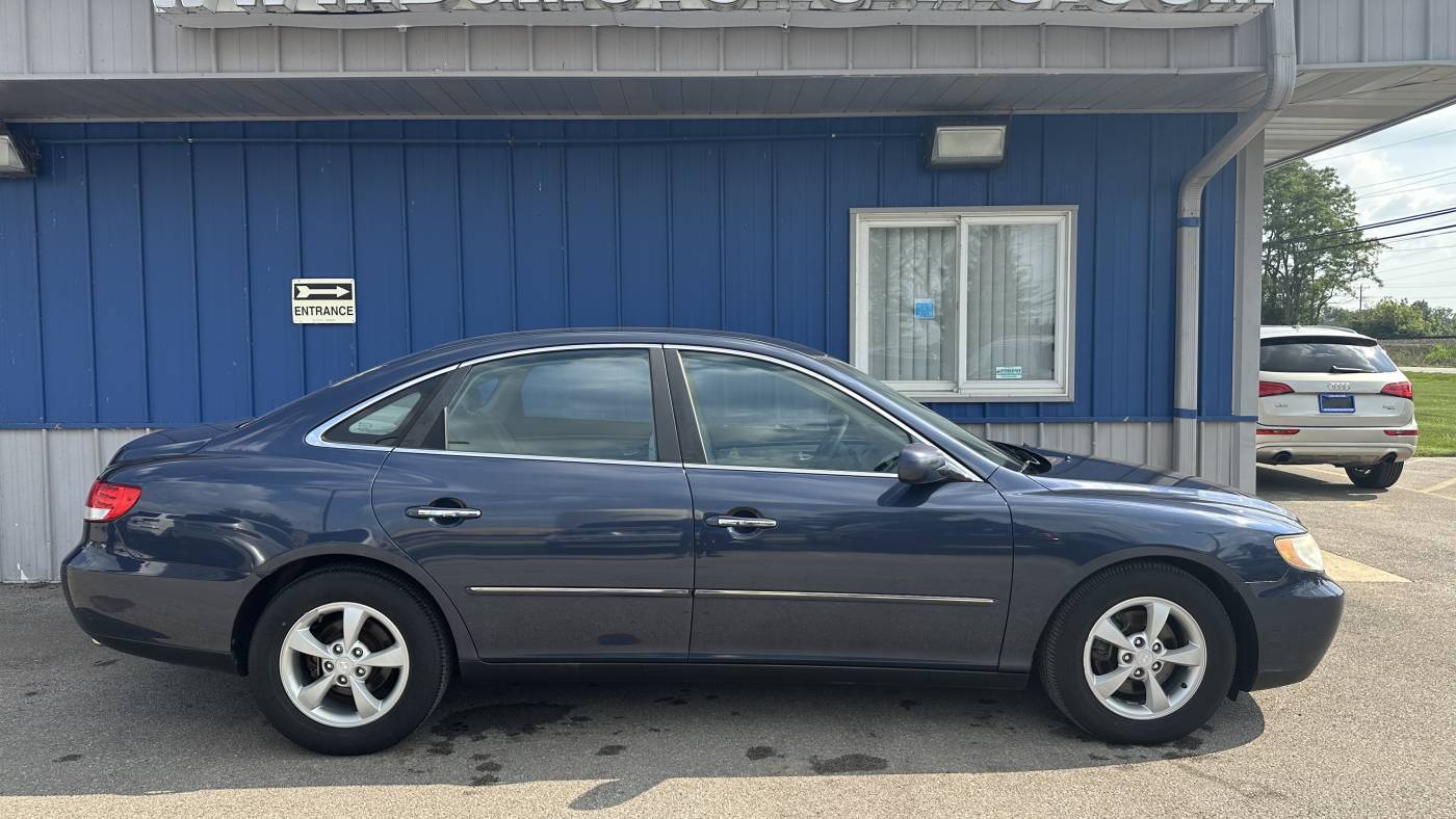 2007 Hyundai Azera SE — Sedan — 81,108 mi — Naperville, IL